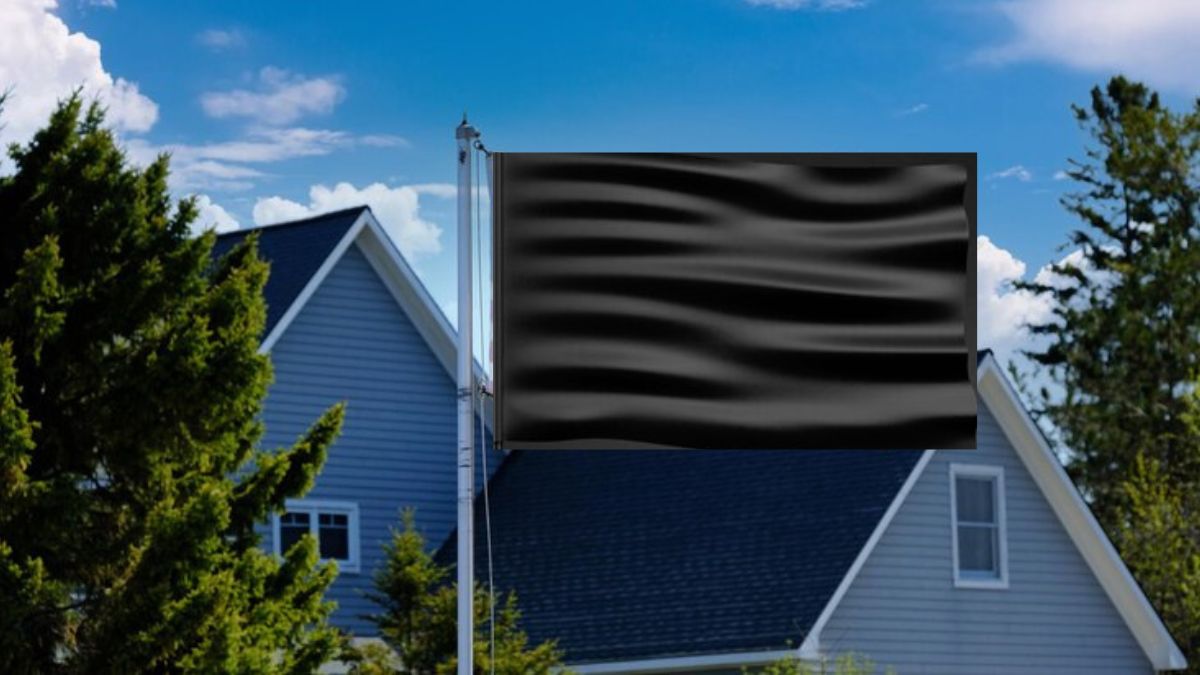 what does a solid black flag mean on a house